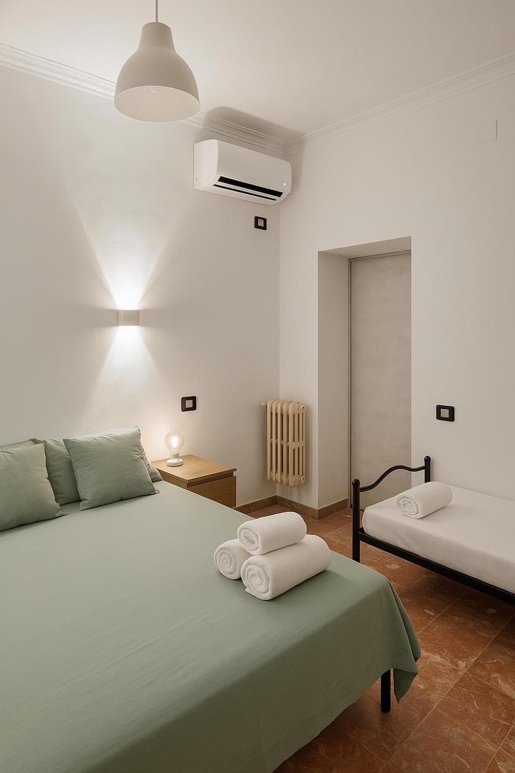 Colosseo Rooms B&B โรม ห้อง รูปภาพ